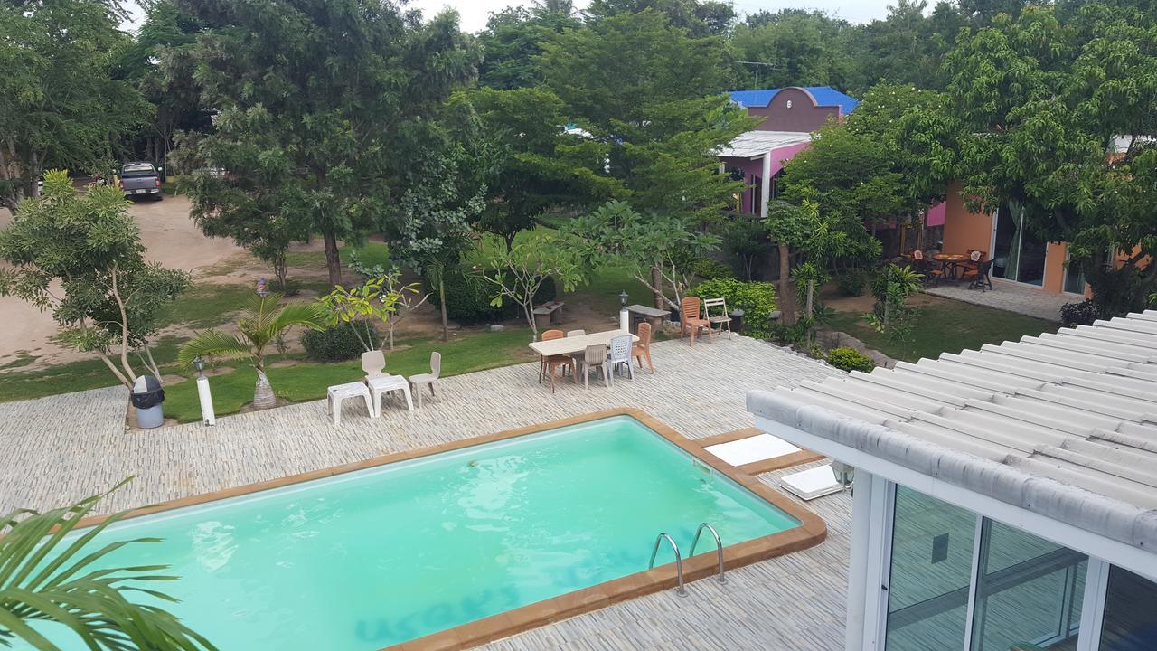 Poh Rak Resort At Pak Chong エクステリア 写真